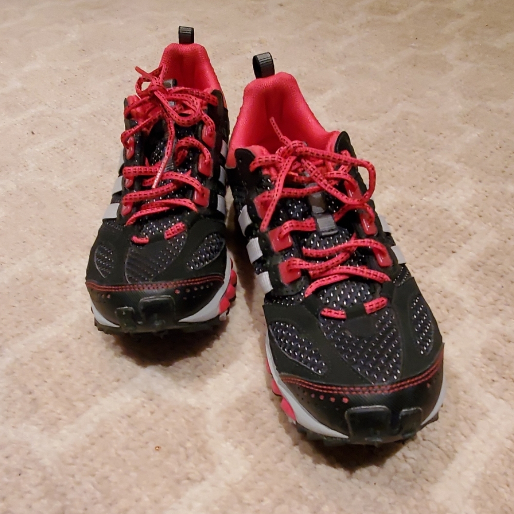 Shoes - Picture 5 of 5